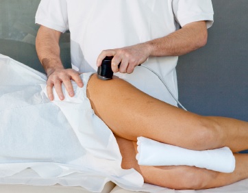 applicazione della HICU terapia per il trattamento di lipoedema 